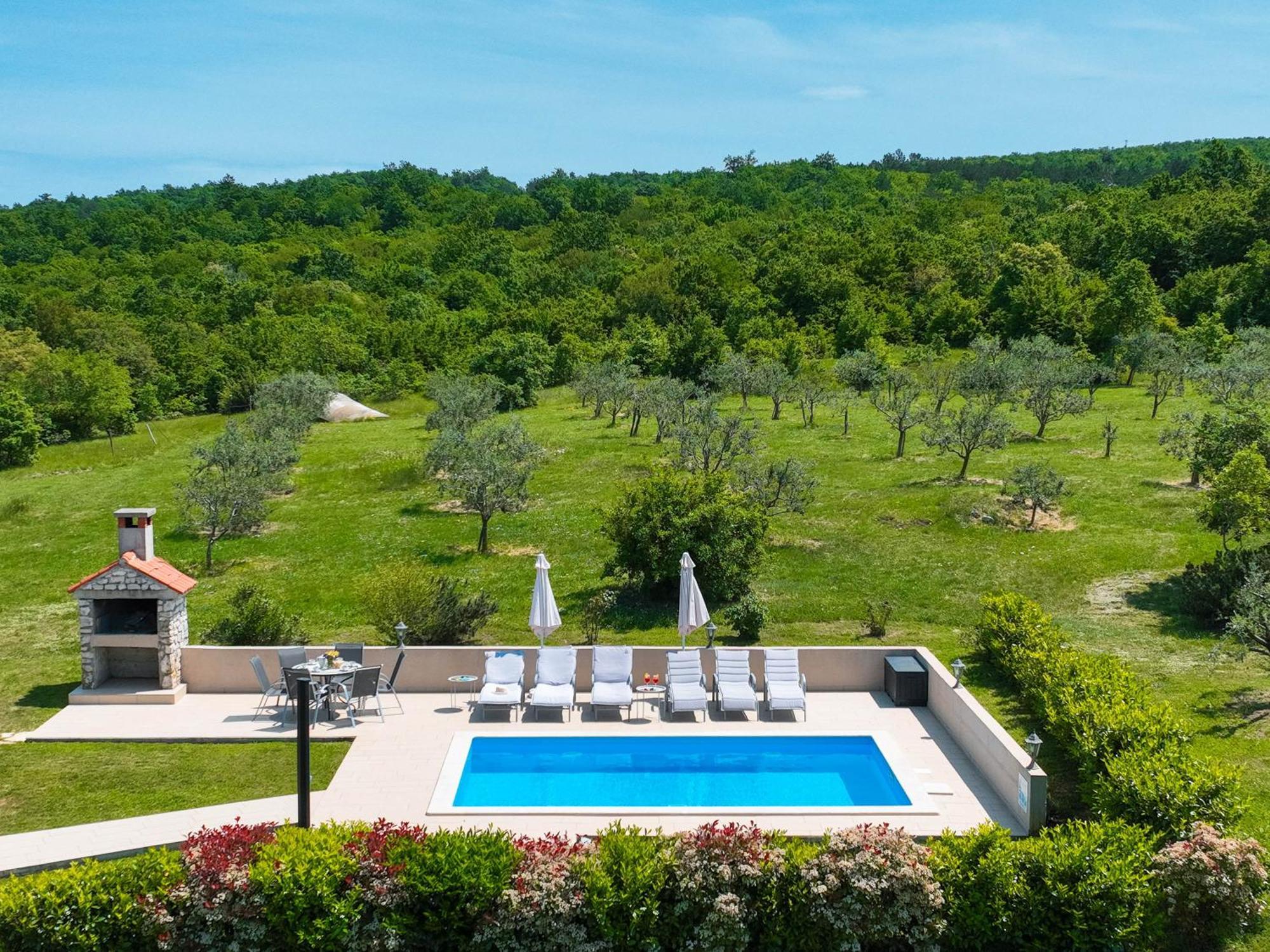 Casa Ivanovac With Pool And Large Front Yard Raša Exterior foto